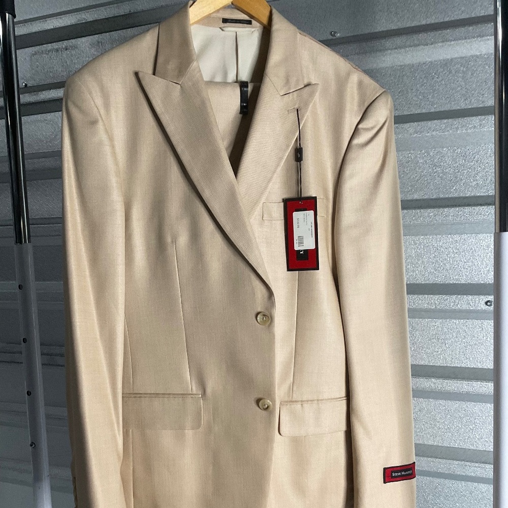 Suit by Steve Harvey size 40 Long